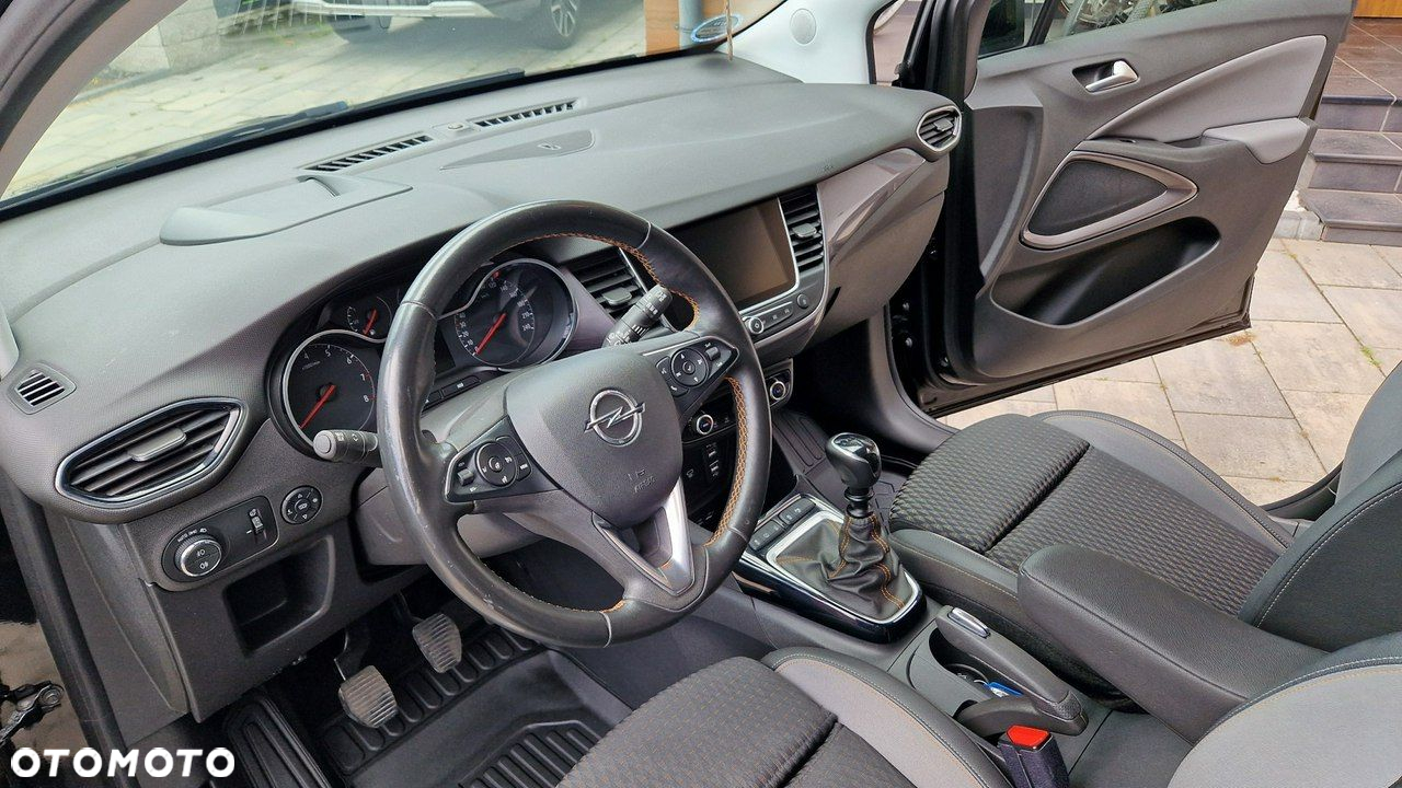 Opel Crossland X - 18
