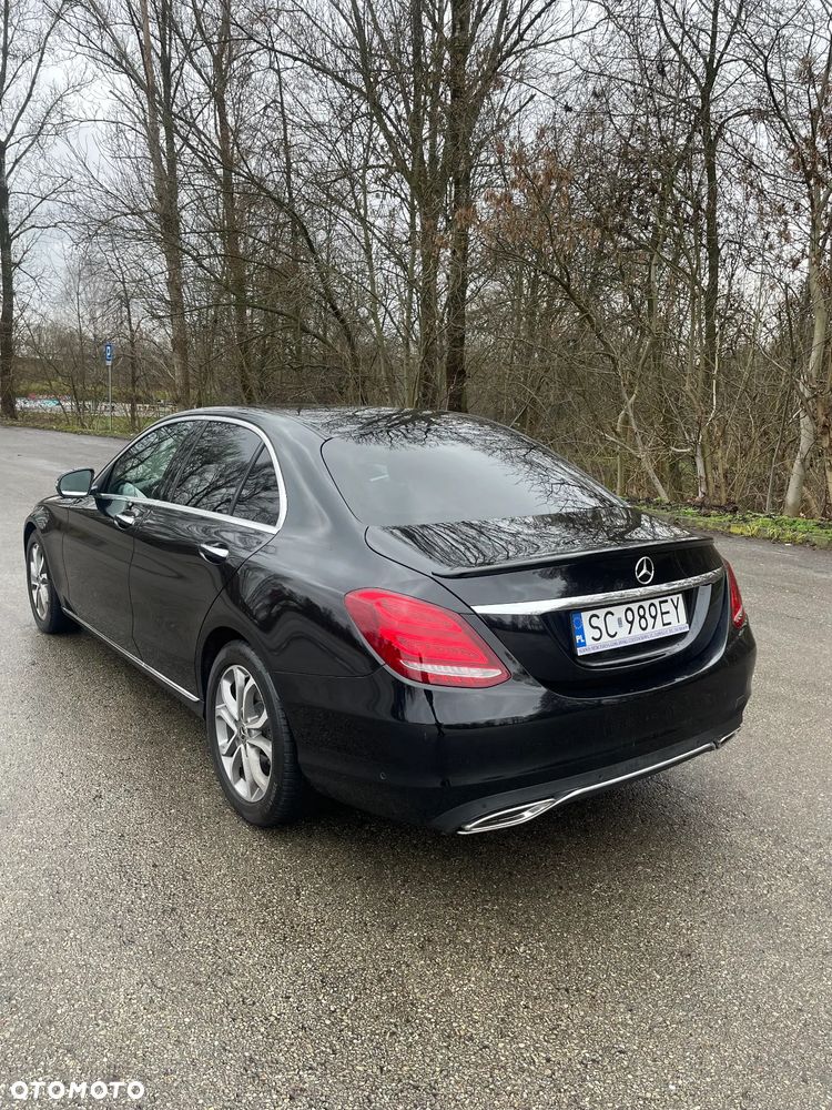Mercedes-Benz Klasa C 300 9G-TRONIC Avantgarde - 16