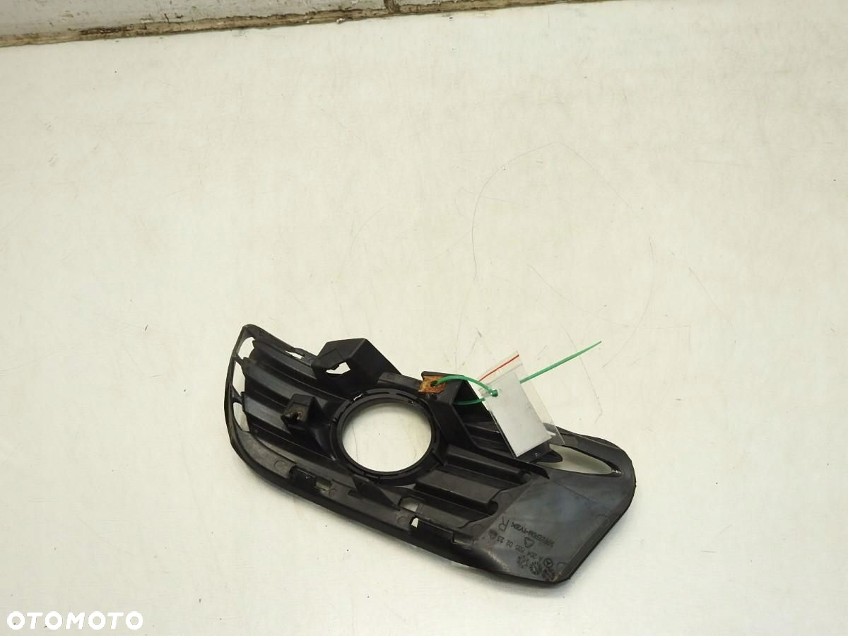 KRATKA ZDERZAKA PRAWY PRZÓD MERCEDES W204 A2048850223 - 3