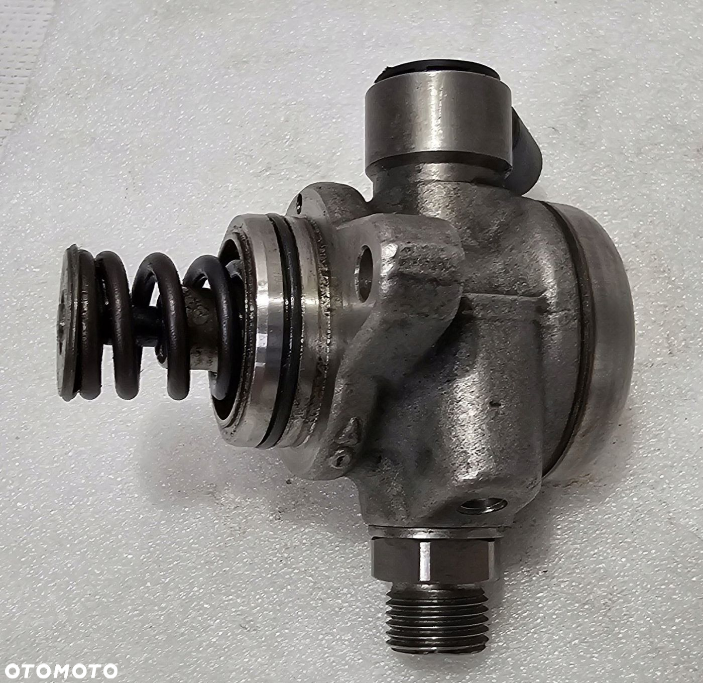ORYGINALNA POMPA PALIWA VOLKSWAGEN / SEAT / SKODA / AUDI - 04E127027N - 2
