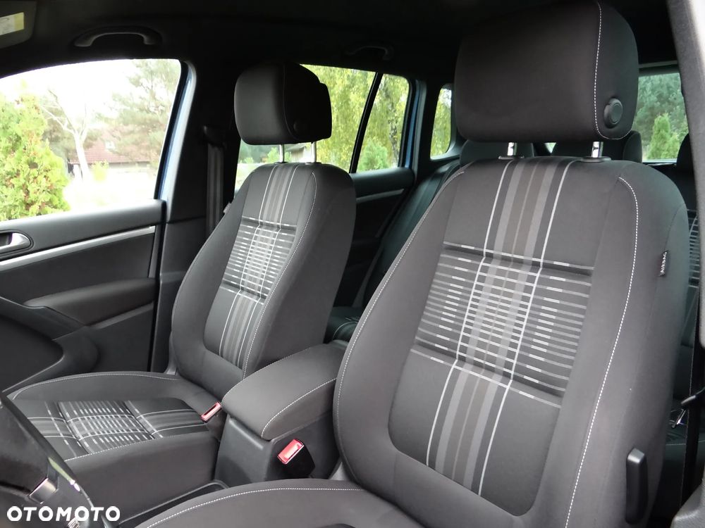 Volkswagen Tiguan 2.0 TDI SCR 4MOTION BlueMotion Technology DSG Lounge Sport & Style - 13