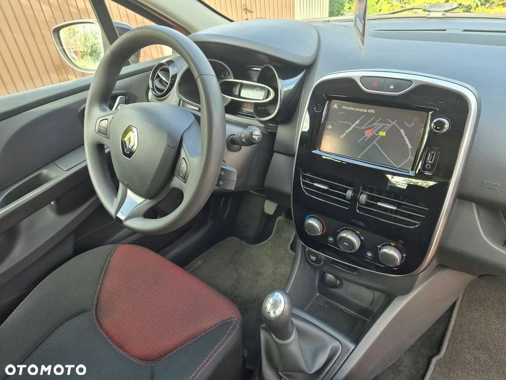 Renault Clio 1.2 16V Limited Plus - 28