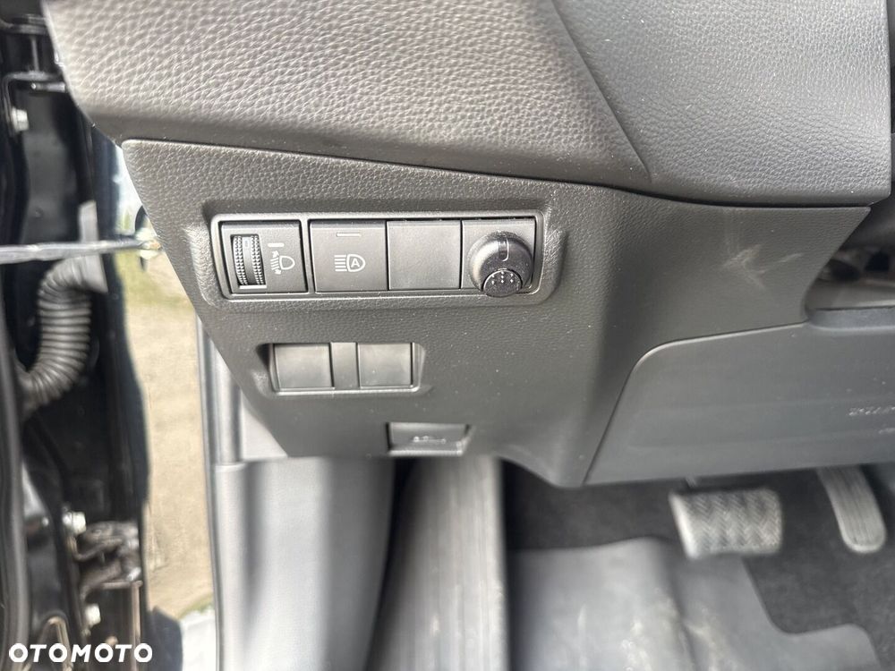 Toyota Corolla Cross 2.0 Hybrid Comfort - 22
