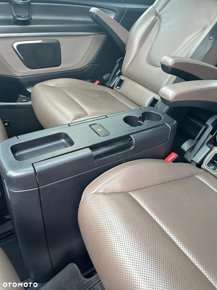 Mercedes-Benz Klasa V 300 d Exclusive 9G-Tronic (d³ugi) - 21