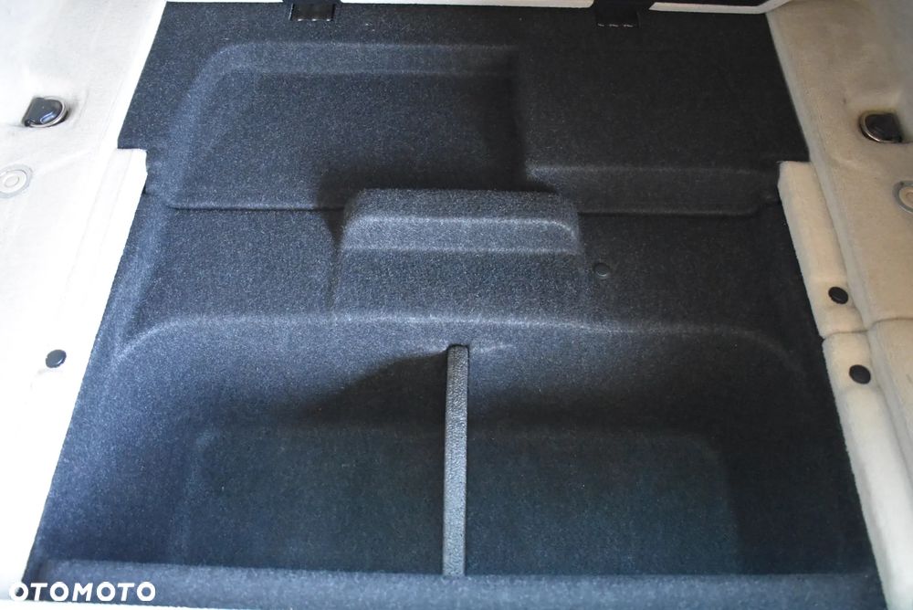 BMW Seria 3 320d xDrive Modern Line - 23