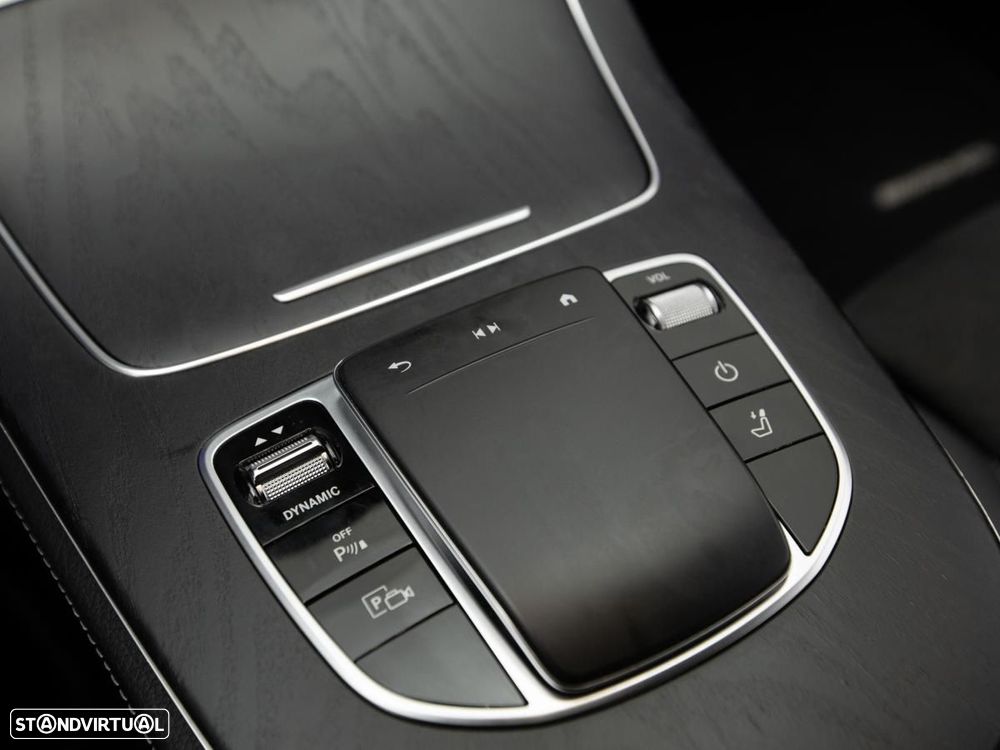 Mercedes-Benz E 300 de AMG Line - 25