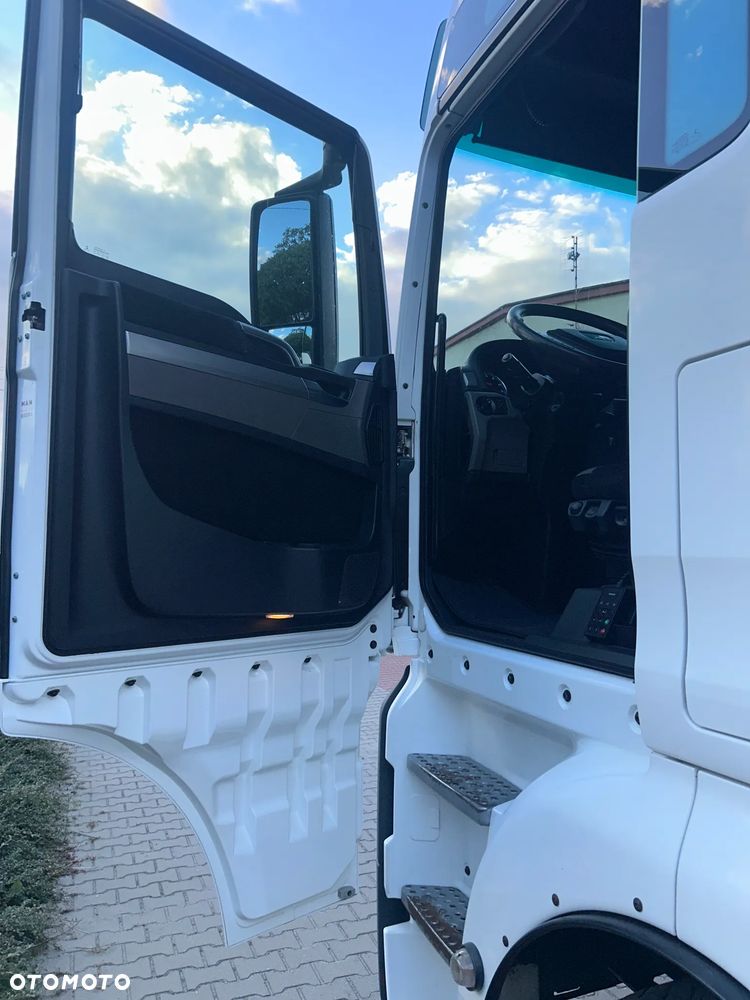 MAN TGX - 9