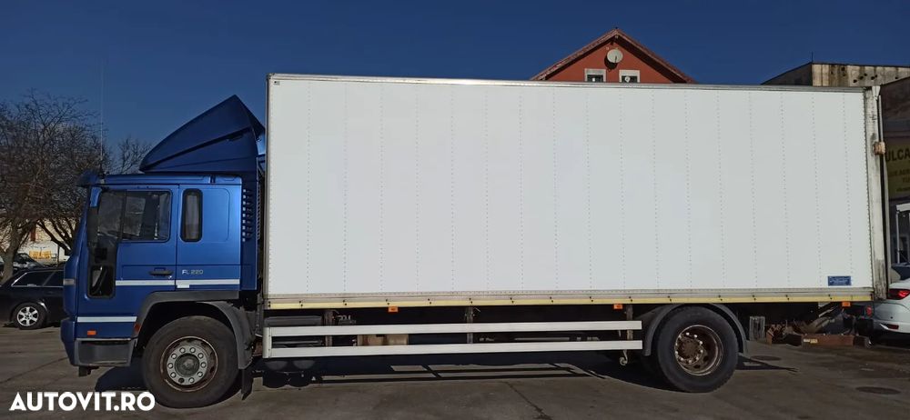 Volvo FL 220 - 5