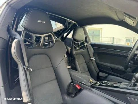 Porsche 911 (992) - 4