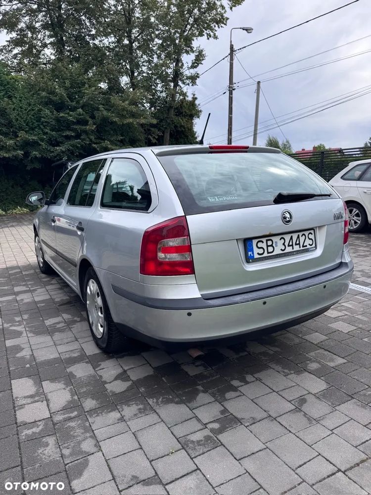 Skoda Octavia 1.6 Tour - 18