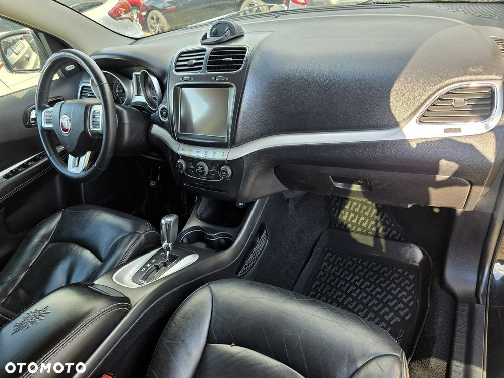 Fiat Freemont 2.0 Multijet 16V DPF Automatik Allrad Black Code - 28