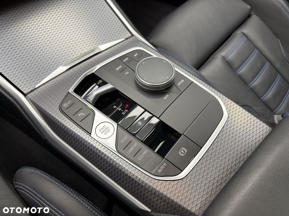BMW Seria 3 M340d xDrive - 9