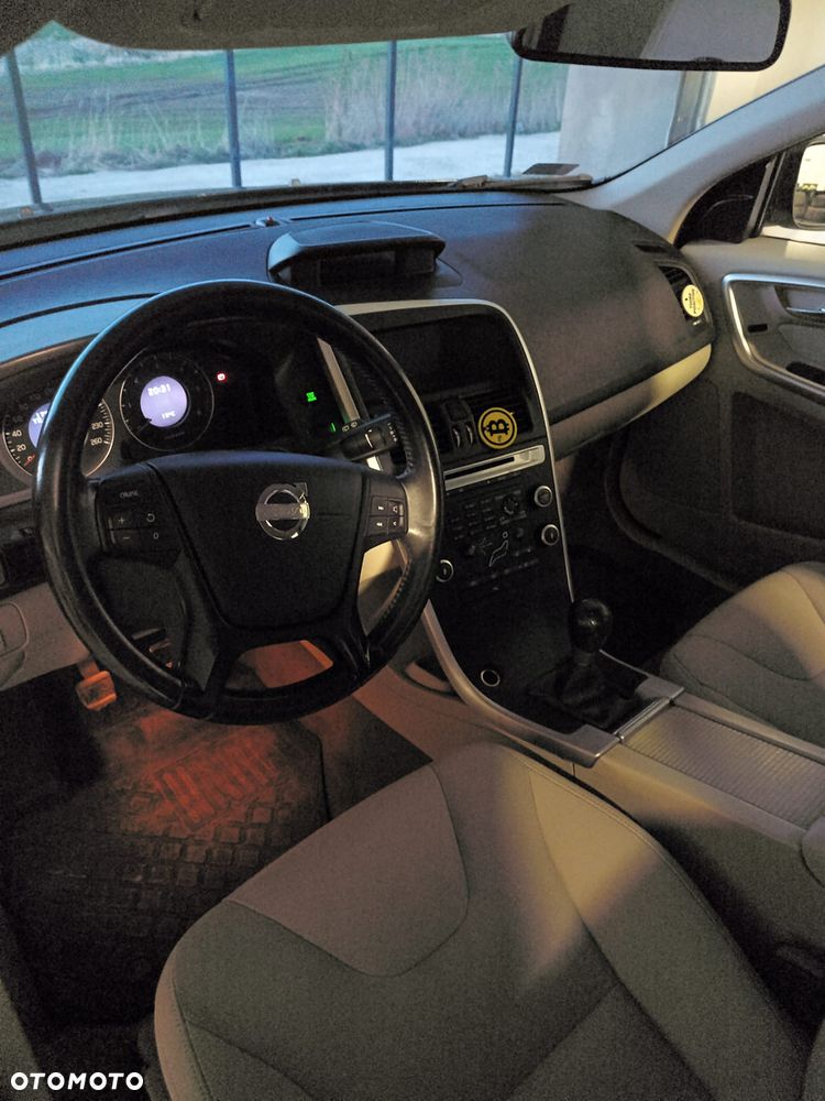 Volvo XC 60 D3 Kinetic - 8