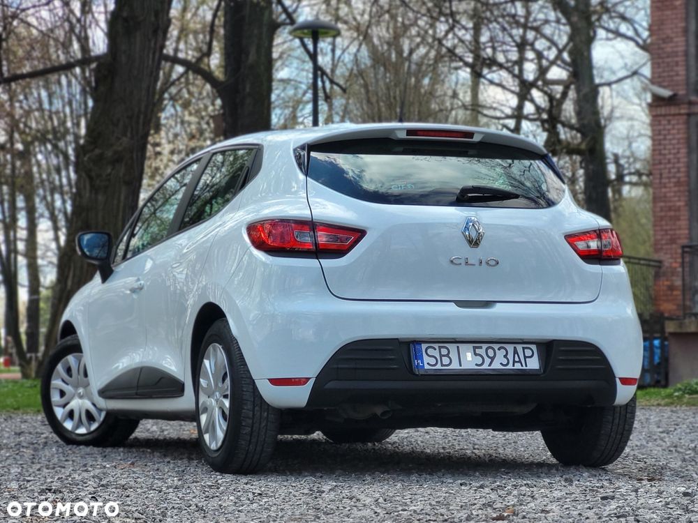 Renault Clio - 8