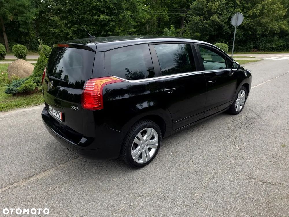Peugeot 5008 - 6