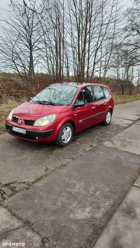 Renault Grand Scenic - 1
