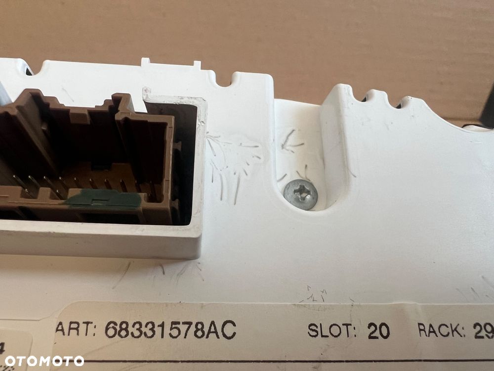 JEEP GRAND CHEROKEE WK2 LIFT 3.0D LICZNIK ZEGARY EUROPA - 2