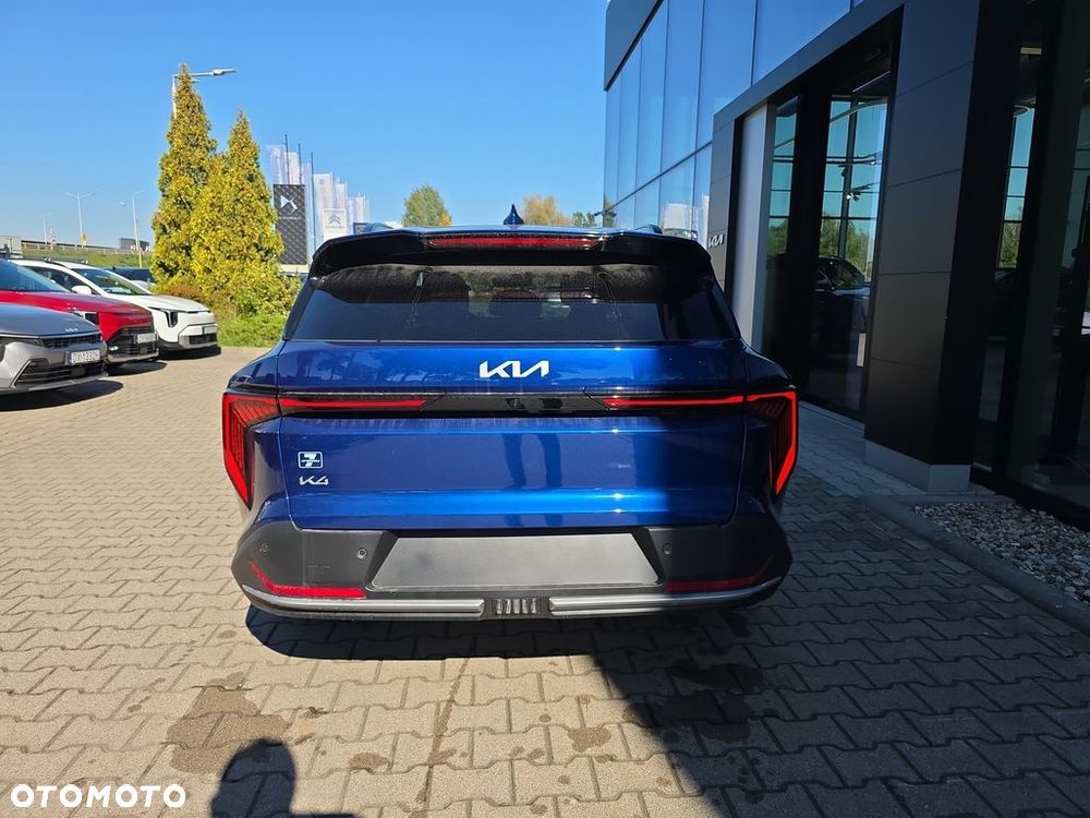 Kia Inny - 7