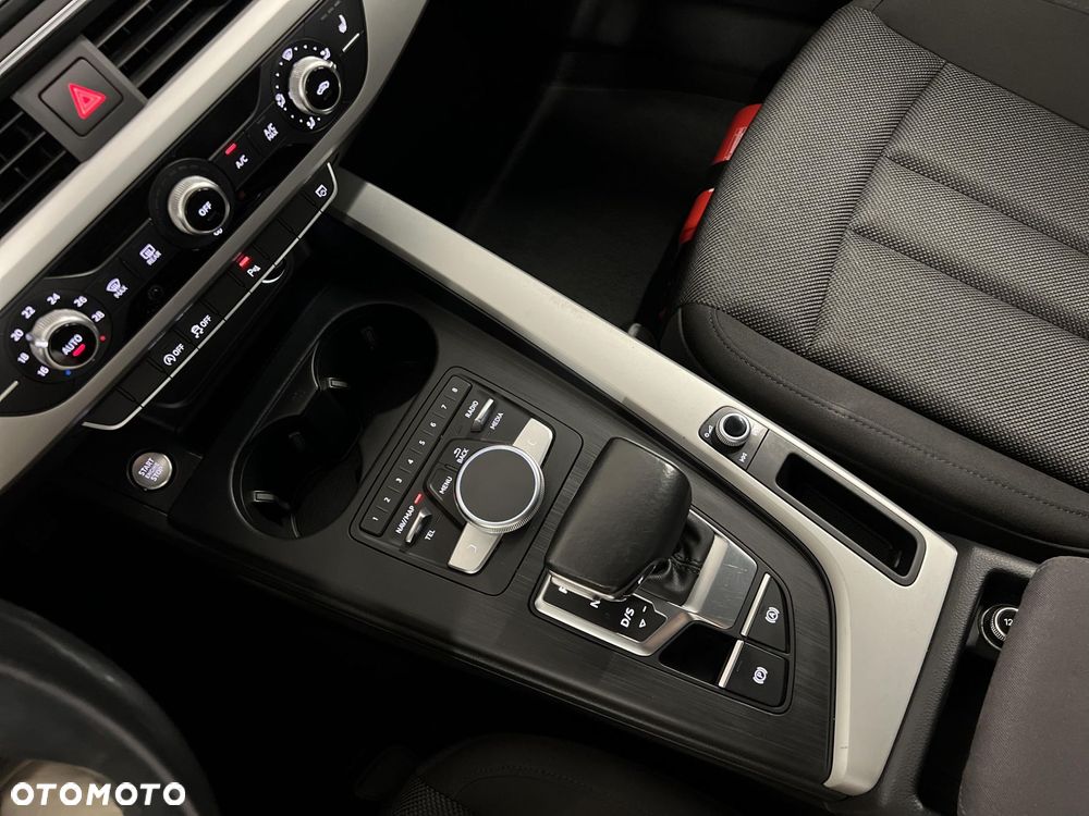 Audi A4 Limousine - 25