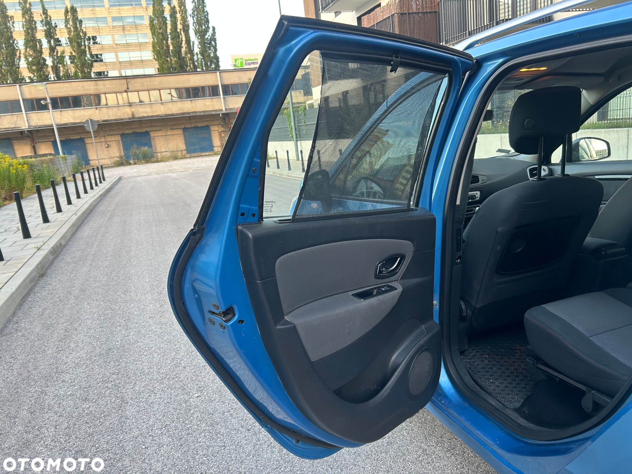 Renault Grand Scenic - 17