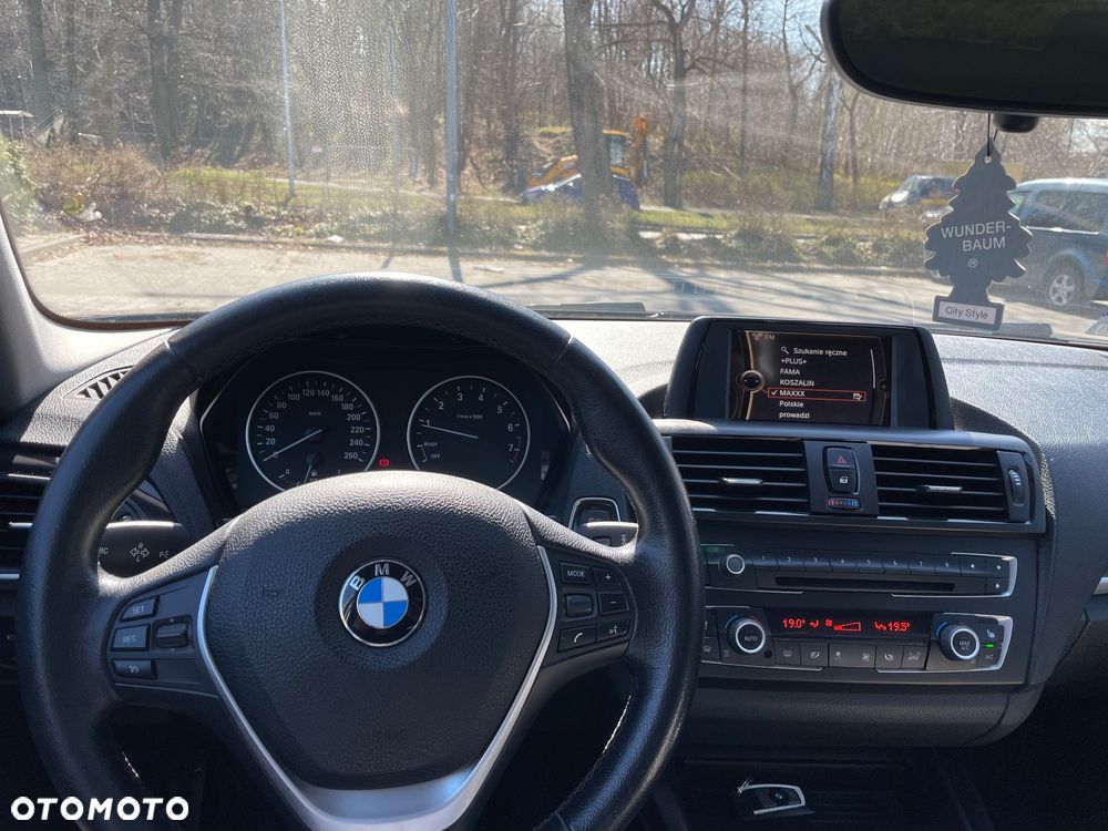 BMW Seria 1 116i - 13