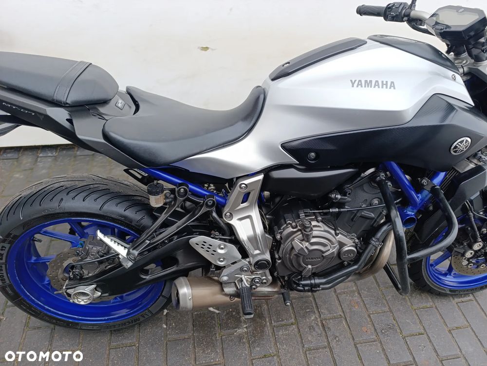 Yamaha MT - 21
