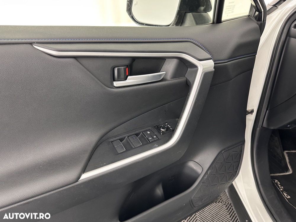 Toyota RAV4 2.5 Hybrid VVT-iE 4x4 Luxury Premium - 16