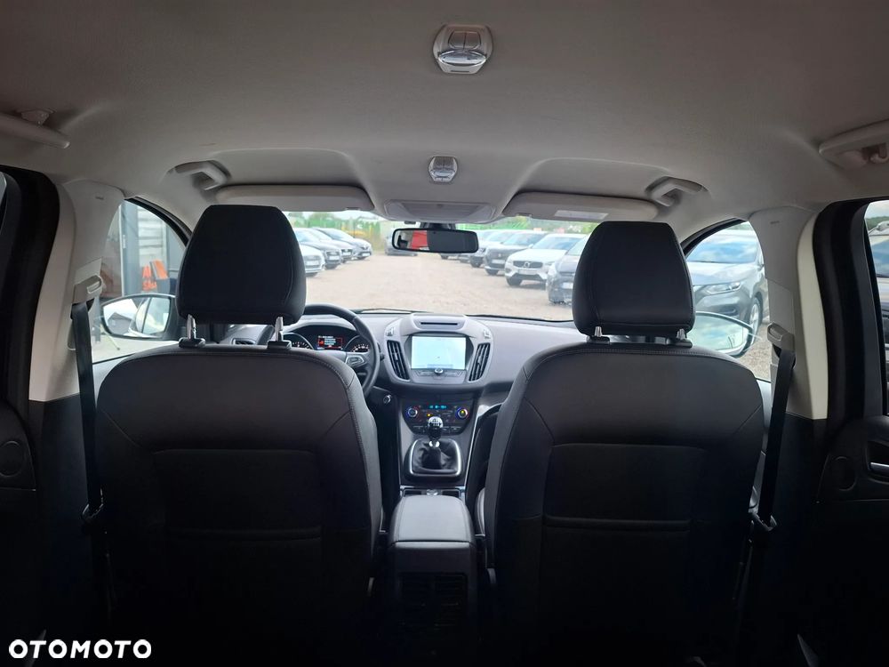 Ford Kuga 2.0 TDCi FWD Titanium - 16