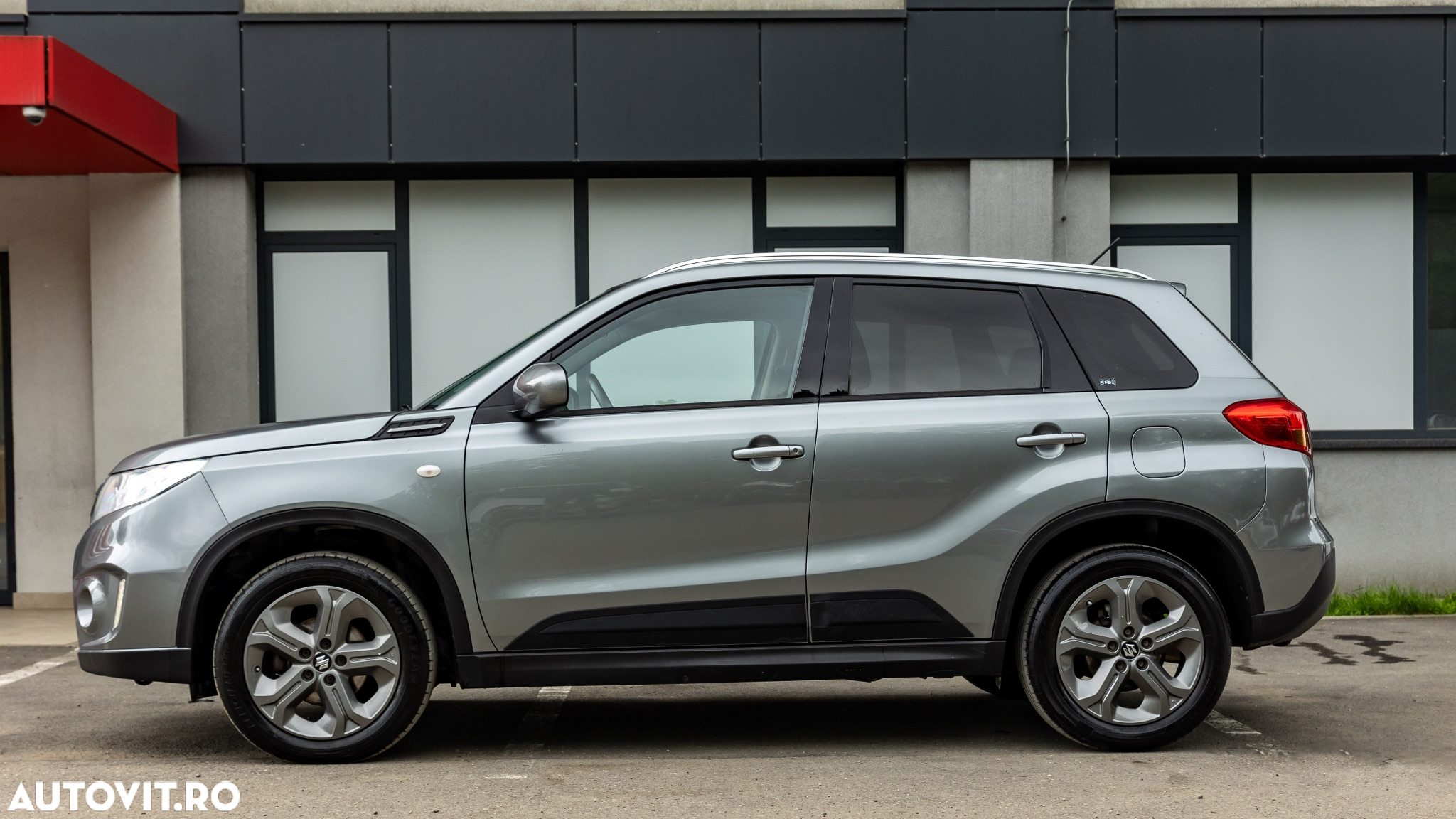 Suzuki Vitara 1.6 DDIS (4x4) Allgrip Comfort+ - 10