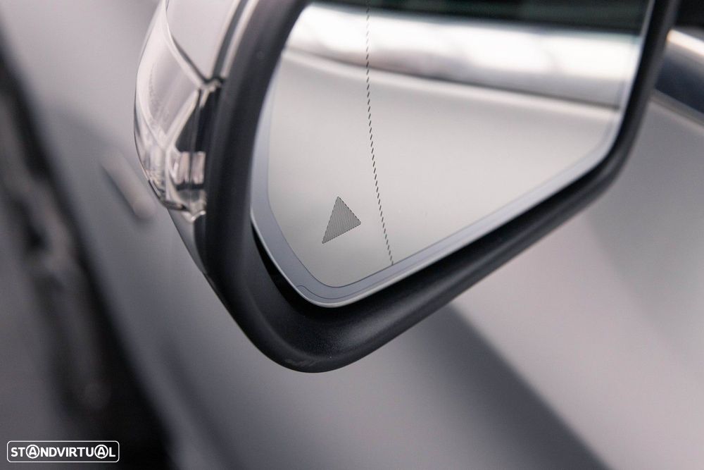 Mercedes-Benz C 300 e AMG Line - 41