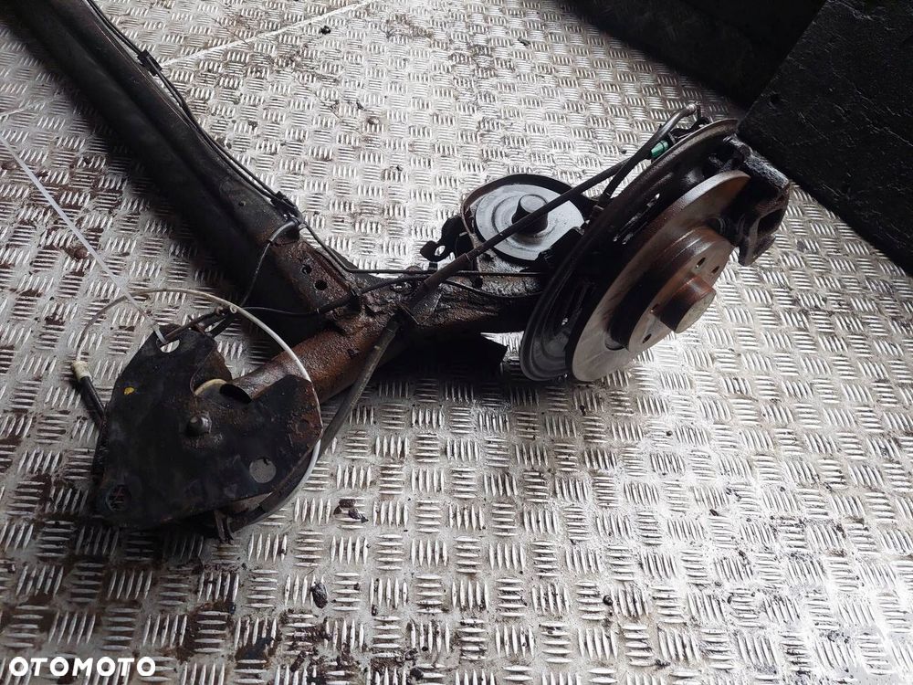 BELKA OŚ ZAWIESZENIA TYŁ TARCZE Z ABS RENAULT KANGOO II - 3