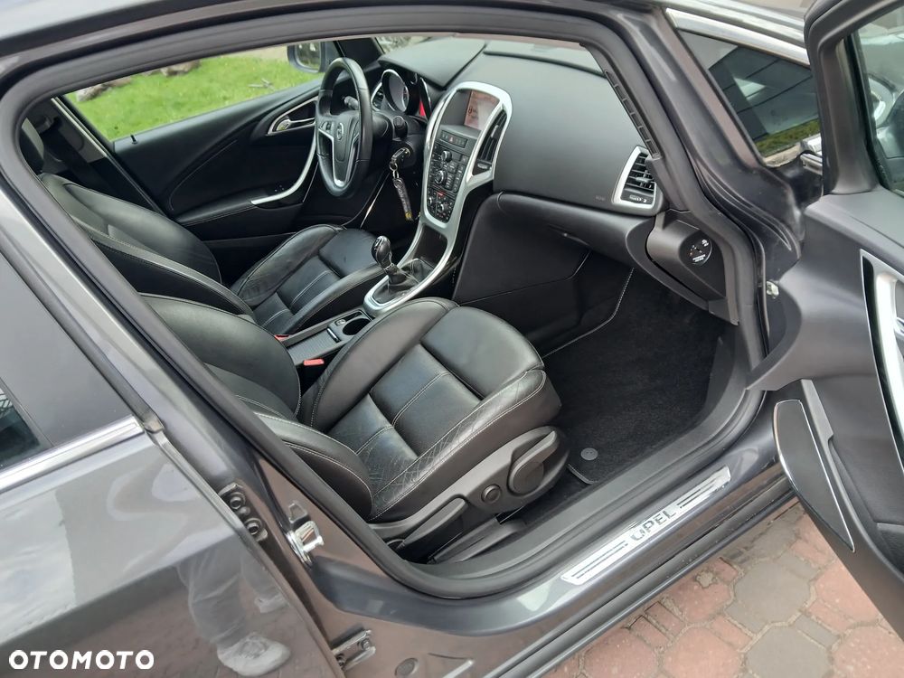 Opel Astra - 11