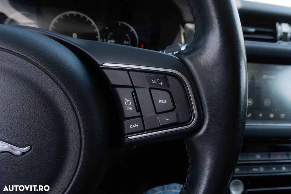 Jaguar XF E-Performance Portfolio - 15