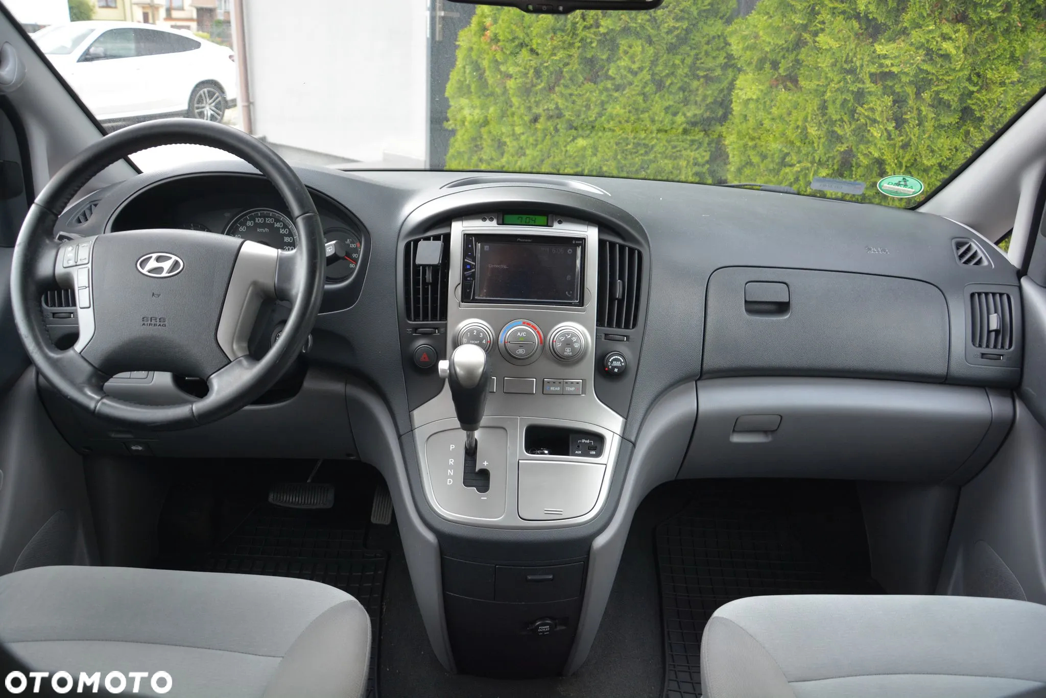 Hyundai H1 - 21