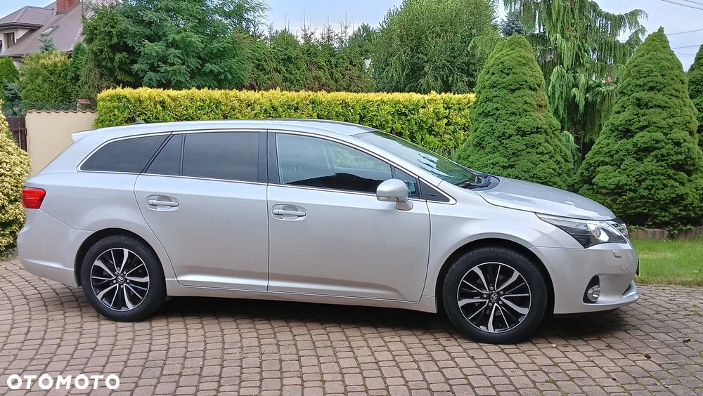Toyota Avensis Touring Sports 1.8 Multidrive S Executive - 6