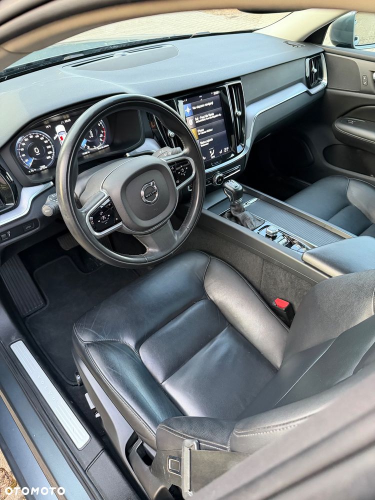 Volvo S60 T5 Momentum Pro - 7