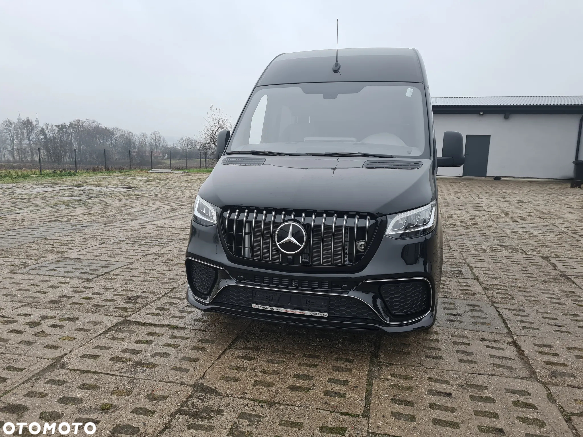 Mercedes-Benz Sprinter - 10