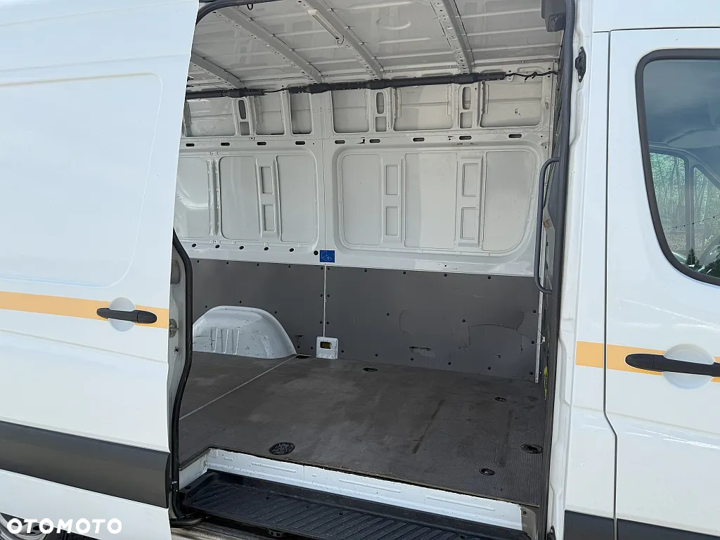 Mercedes-Benz SPRINTER - 12