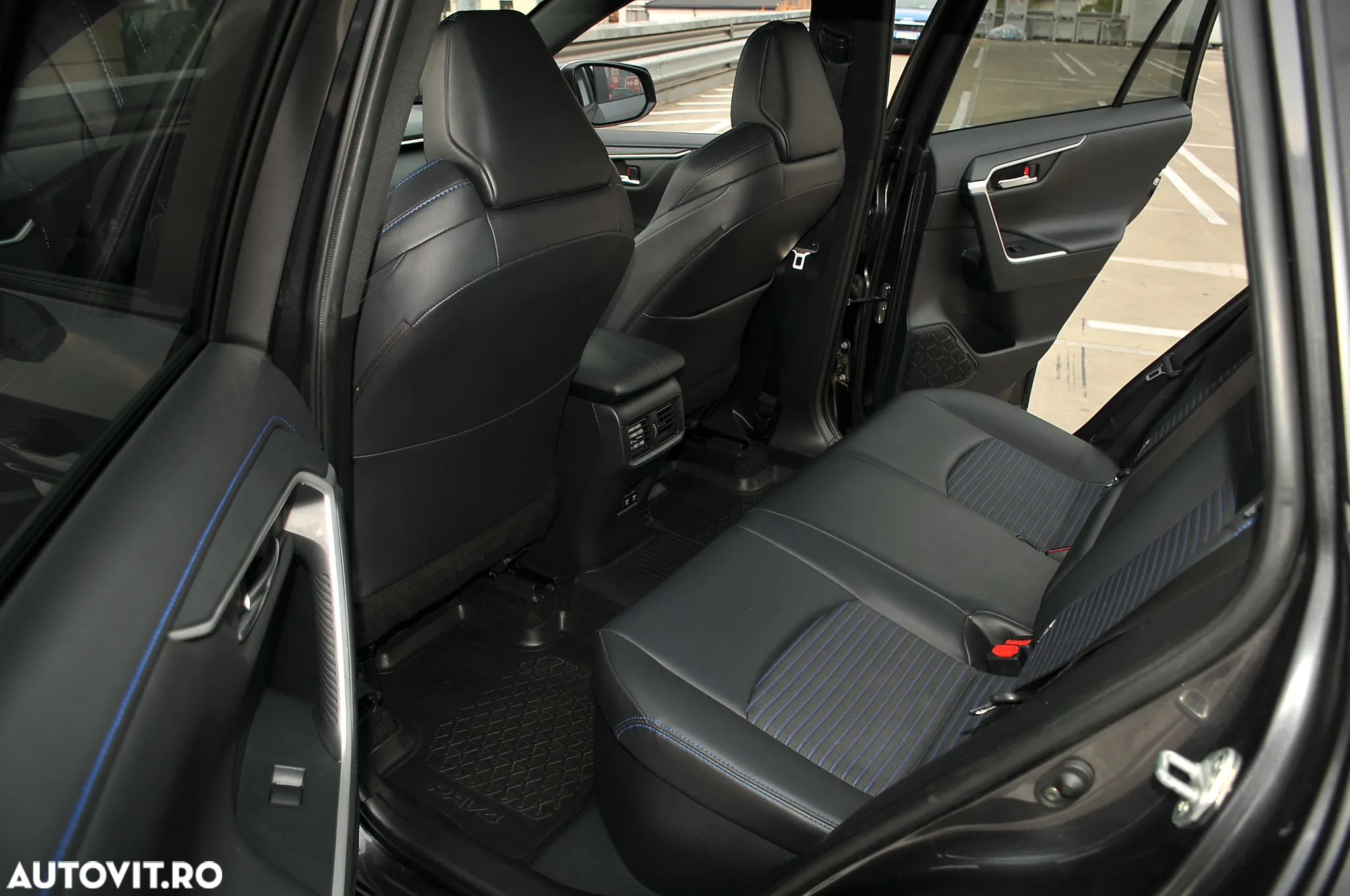 Toyota RAV4 2.5 Hybrid VVT-iE 4x4 Exclusive Black - 6