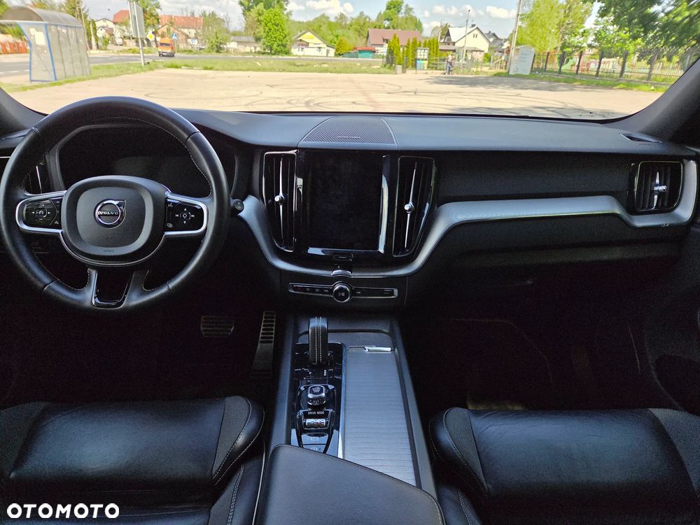 Volvo XC 60 B4 D AWD R-Design - 9