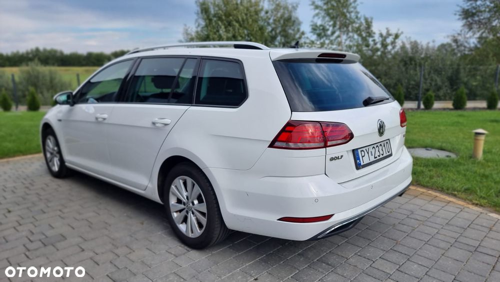 Volkswagen Golf - 4