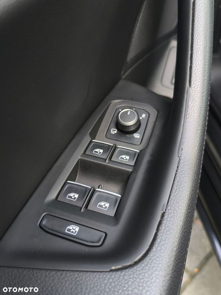 Volkswagen Passat - 9