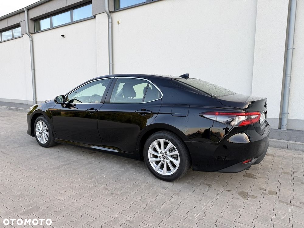 Toyota Camry 2.5 Hybrid Comfort CVT - 12