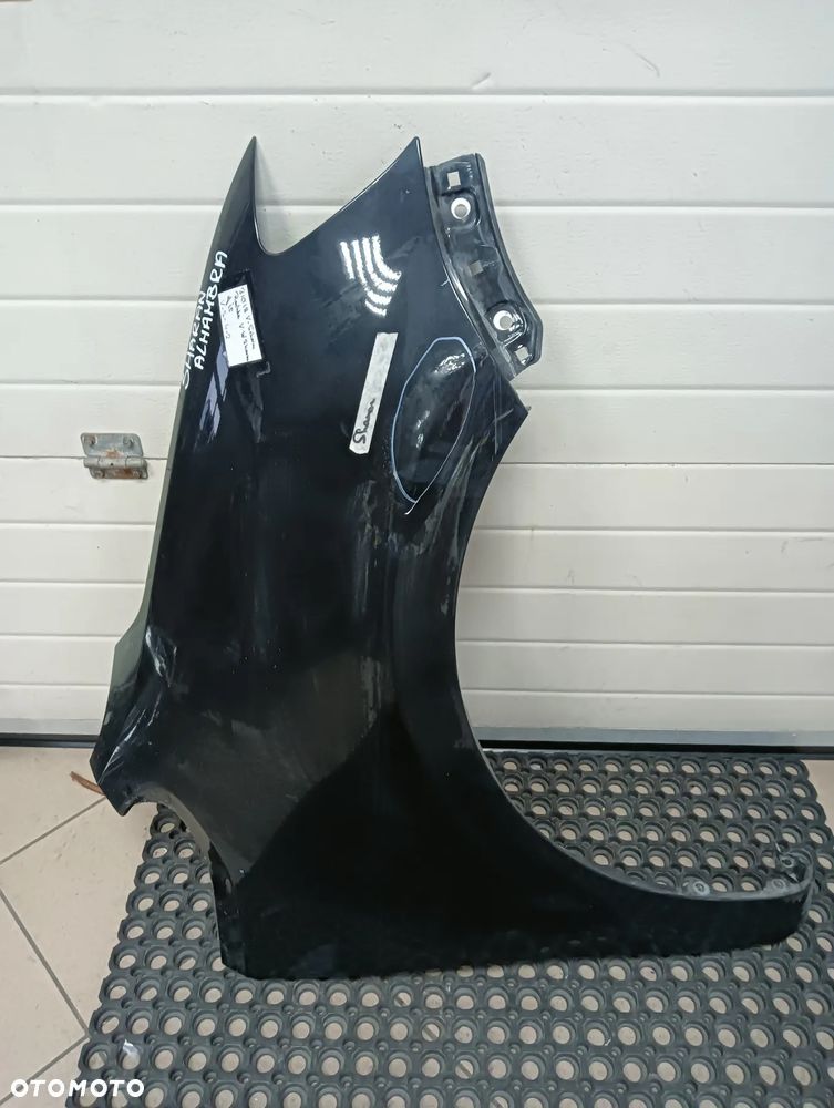 VW Sharan Alhambra 2011-- PRAWY błotnik przedni - 1