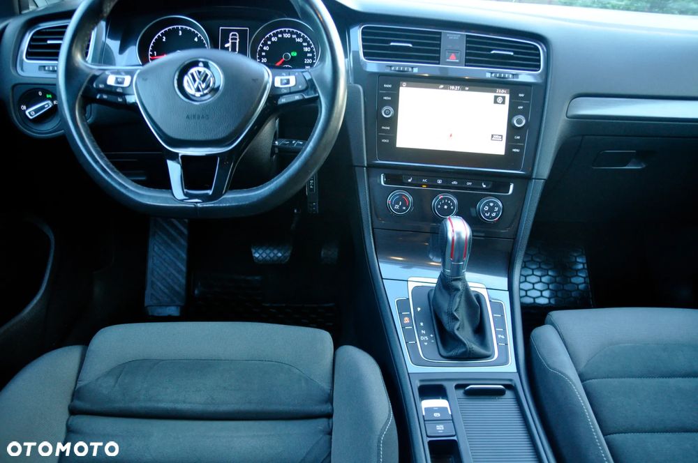 Volkswagen Golf - 7