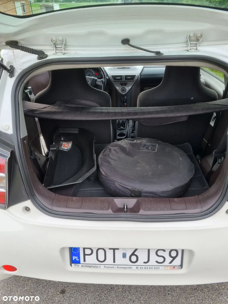 Toyota iQ 1.0 - 7