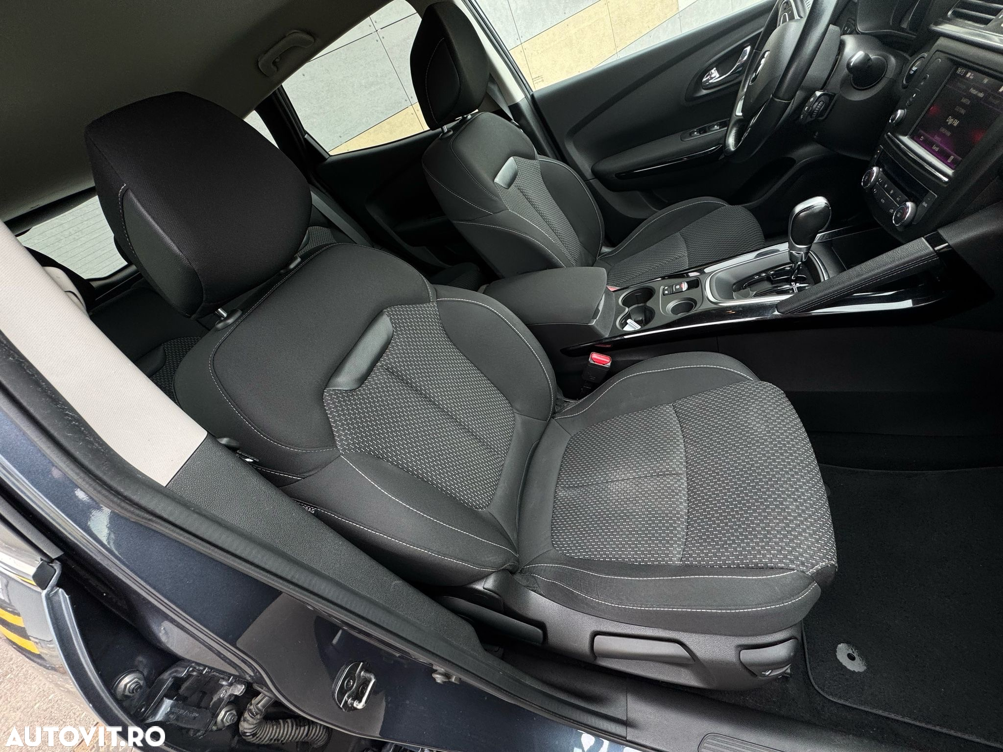 Renault Kadjar 1.6 DCI CVT Intens - 8