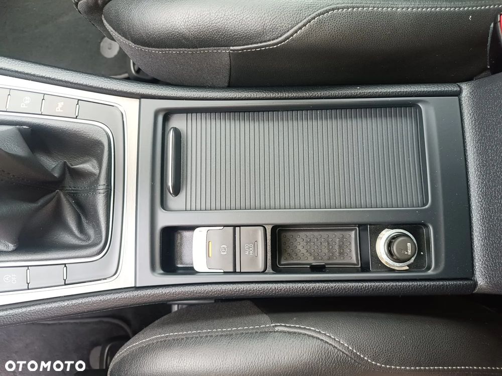 Volkswagen Golf 1.4 TSI BlueMotion Technology Cup - 16