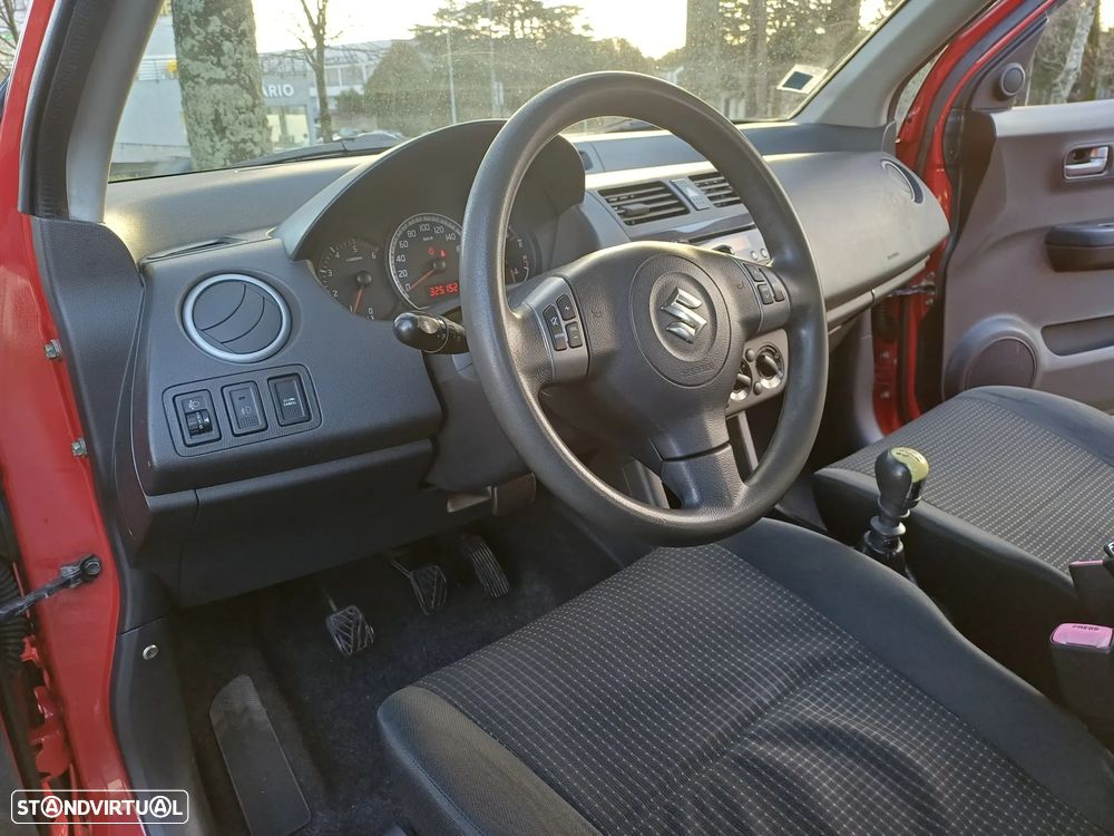 Suzuki Swift 1.3 DDiS GL - 19