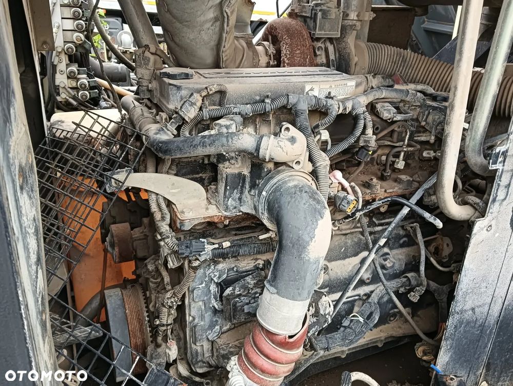 SILNIK CUMMINS QSB6.7